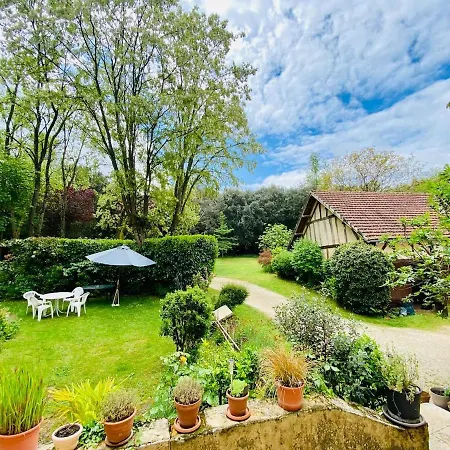 Semesterbostad Charming Between Lot And Dordogne Gourdon-en-quercy