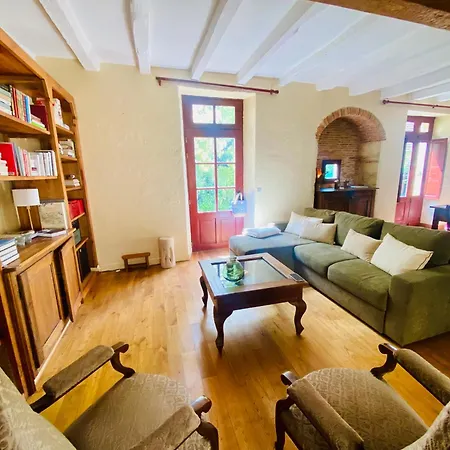 Charming Between Lot And Dordogne * Gourdon-en-quercy