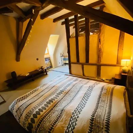 Charming Between Lot And Dordogne *